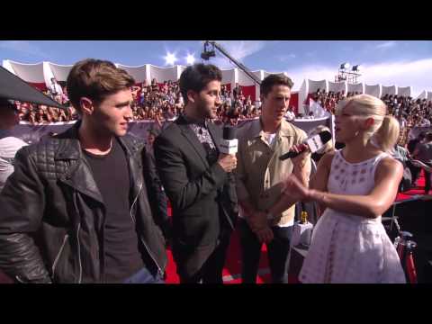Red Carpet Interview at MTV VMAS 2014 - Happyland