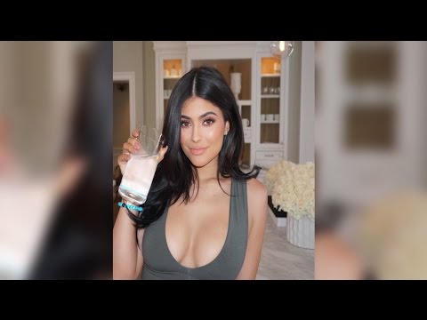 Kylie Jenner Makes Us Sad For Young Girls Of The World!
