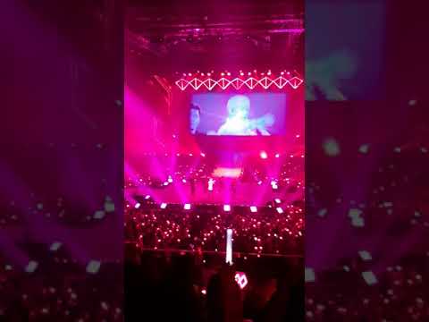 백현 (Baekhyun) – UN Village | EXO PLANET #5 – EXplOration in Manila fancam