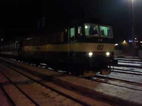 Odjezd vlaku Os 6807 (ČD 162.020) - Chomutov, 9. 12. 2012