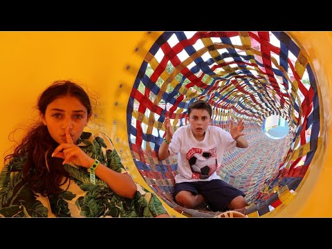 Heidi & Zidane  बच्चों के खेल के मैदान में लुका-छिपी का खेल खेलें