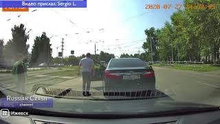 Car Crash Compilation in RUSSIA #135 Driving Fails