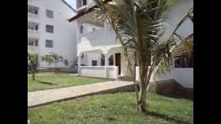 preview picture of video 'External View of Diani Beach Rentals in Kenya South Coast'