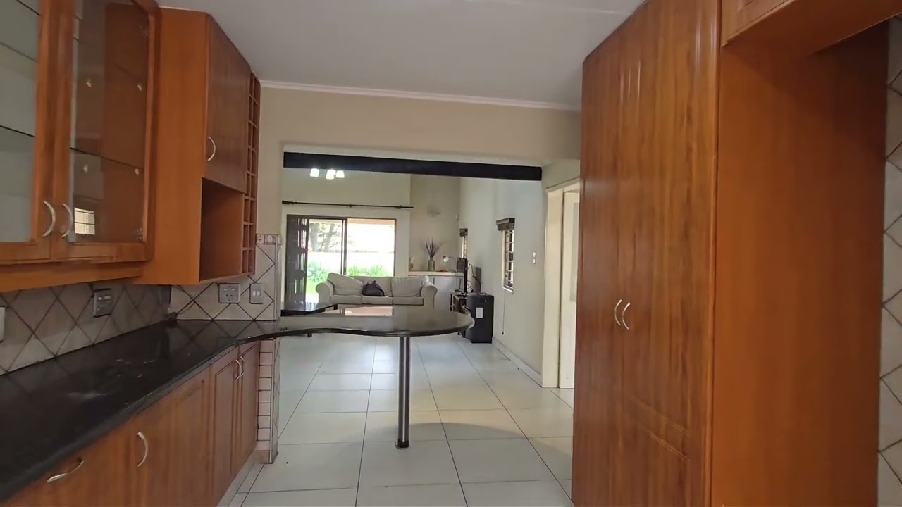 4 Bedroom Family Home with Loft (5th Room) in Buccleuch