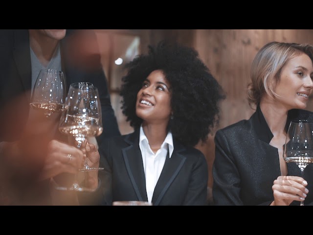 Vídeo relacionado con Riedel Winewings - Juego de degustación de copas de vino (4 unidades), transparentes
