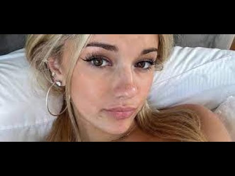 Brecki Hill Shower Vid