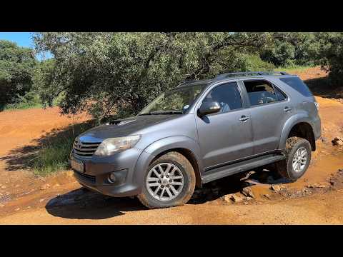 Toyota Fortuner vs Jeep Grand Cherokee OFFROAD @ Hennops Trails