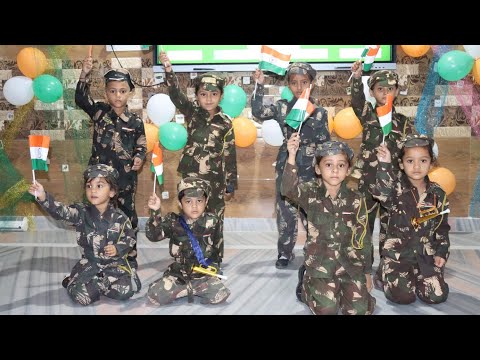 Hum nanhe munhe bache hai | Dance performance by Nursery class on Independence Day| #akam