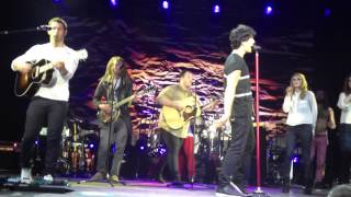 Jonas Brothers - Pushing Me Away - Porto Alegre 03.14 - Front Row - HQ