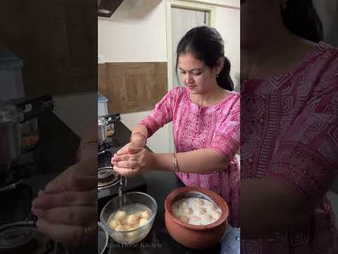 Aaloo Dum Dahi vada