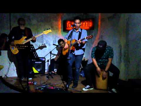 J & J - Roman picisan (DEWA 19 COVER)