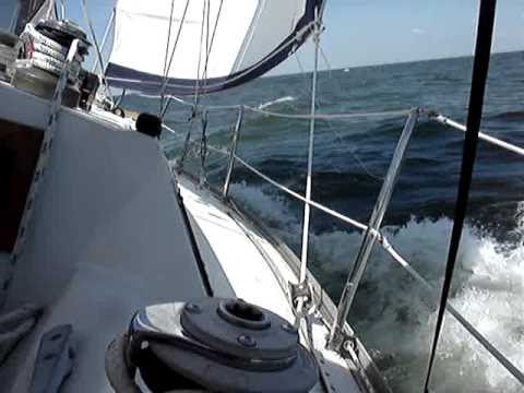 Dufour 31 Mersault Marie 15-17 Kts. full sail,  lower Chesapeake Bay
