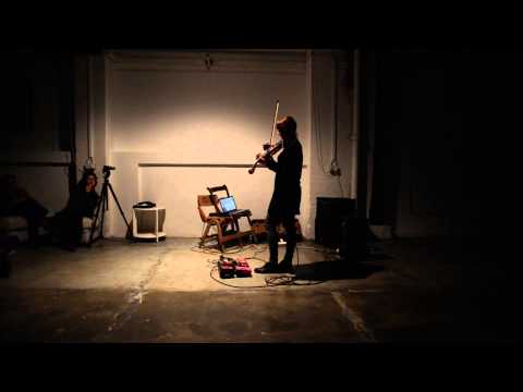 Agathe Max live at MKII