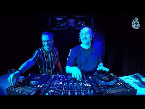 The Blue Oyster Exxtra: DUSS  / 13.06 / 22 - 00