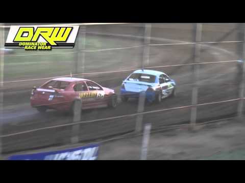 Modified Sedans - Heat 3 - Golden Helmet Series - Kingaroy Speedway - 05.03.16