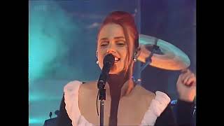 Belinda Carlisle    We Want The Same Thing     TOTP    1990