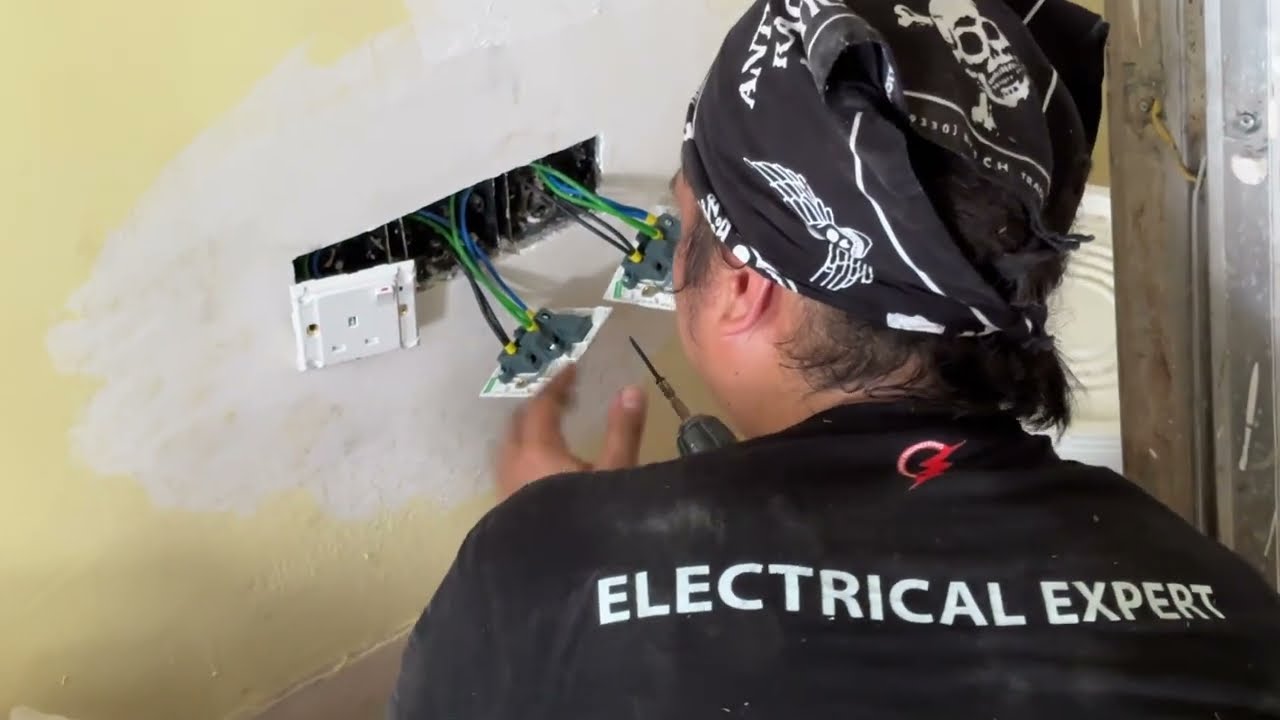 PAKAR ELEKTRIK : DIY Install Socket Plug 13A