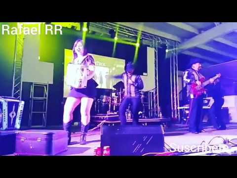 Jennifer Degollado •Grupo Control• (en vivo)