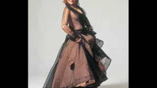 Renée Fleming in Gounod's Faust - Church Scene