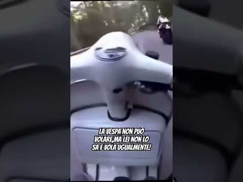 La vespa! #fast #passiome #moto #motori #vale33 #vespa #bee #bike #biker #motogp #rider #mylife