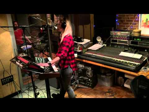 Berenice Scott - 'Try' P!NK cover - The Breakfast Club Sessions
