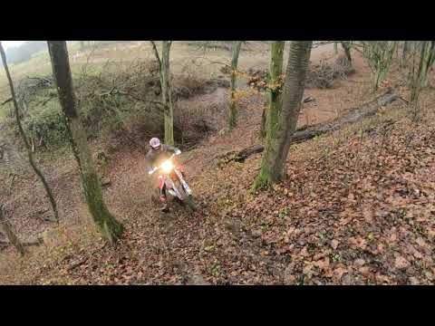 AZ ÚJ ENDURÓ SZAKASZOK Tesztelése sárban  az ÚJUDVAR MX-ENDURO PARKBAN 2020.12.20.GoPro 2.7K Wide