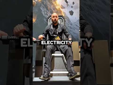 Nobody Can Hold This Hammer⚡️(@nichellelaus)