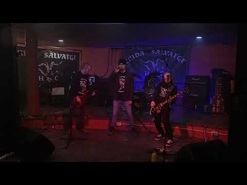 CRIDA SALVATGE-MUTA AMB MI (Directe a l'incívic-Festi Internacional "KE FUTURO?")