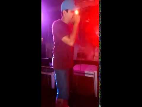 Batalha de mc's GO Guilherminho(APGO) vs karuz(GO)