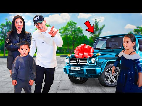 JUANITO REACCIONA A LOS REGALOS QUE KIMA LE DIÓ 🎁😱 Juan de Dios Pantoja