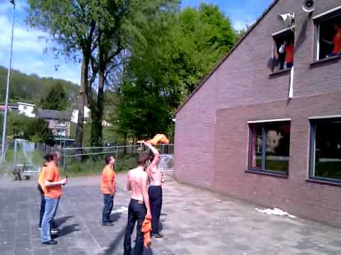 Struchter Boys 2 balkonscene