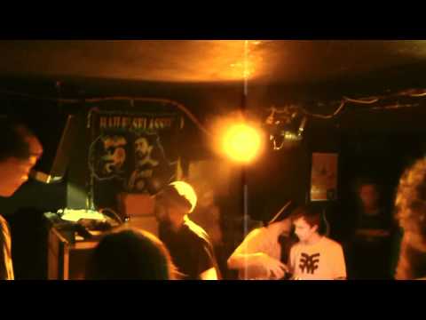 Rennes Dub Corner #5 - Roots Meditation & Mo'Kalamity "Politika" (Live) ③