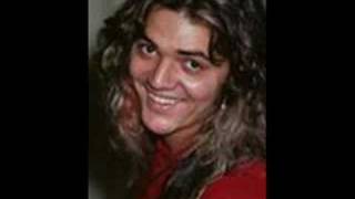 Tommy Bolin jamming alone