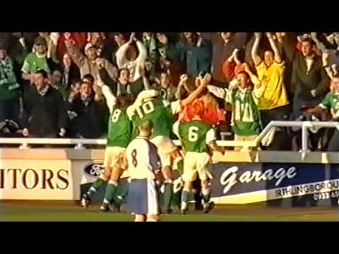 Patmore and Way score for Yeovil Town to win top of the table clash at Rushden, 2000/01