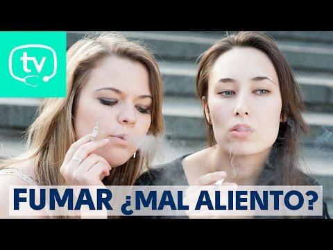 ¿Fumar provoca mal aliento?