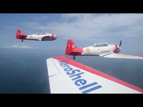 Flying with AeroShell Aerobatic Team