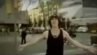 NIÑOS VS NIÑAS porta