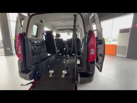 Wheelchair Car - Image 2