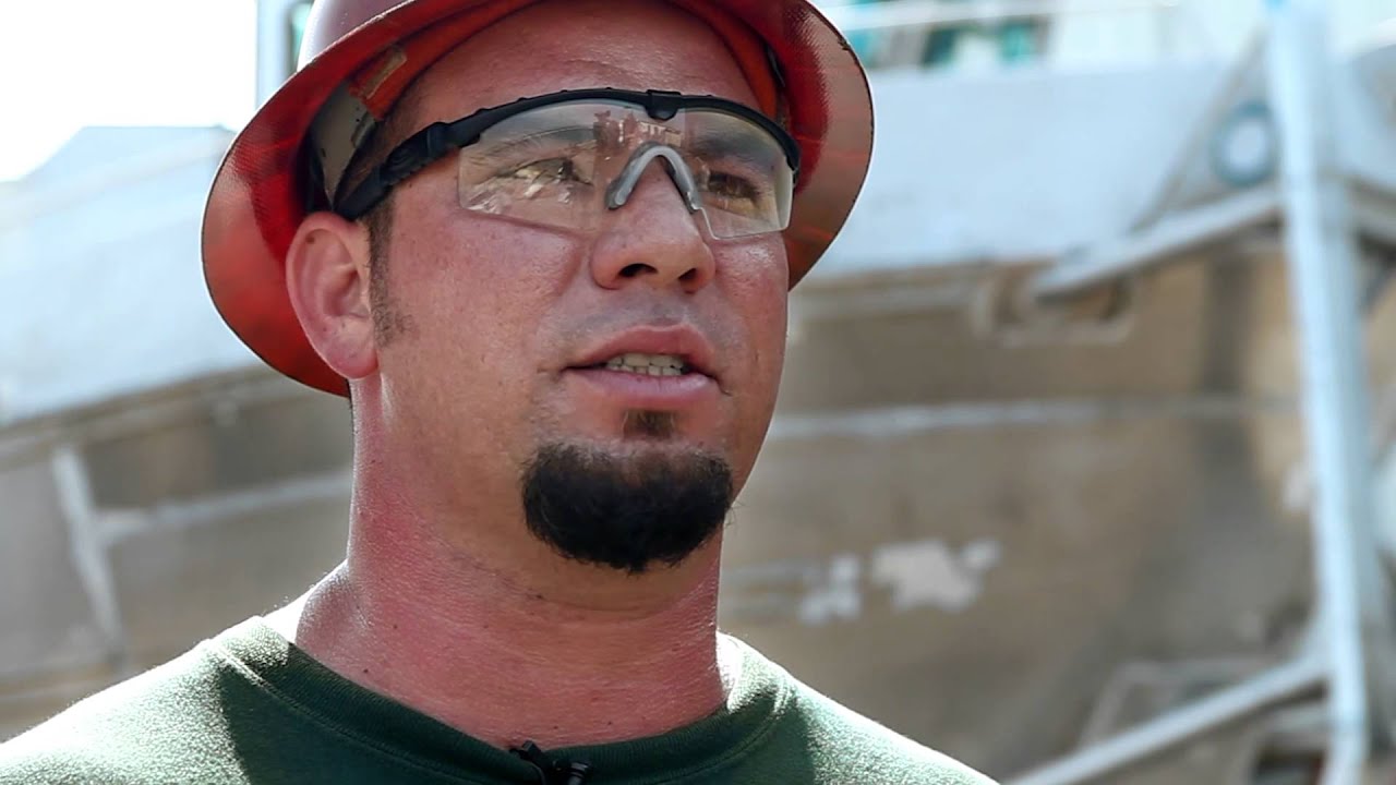 Hobart Filler Metals Help Marine Group Boat Works Build U.S. Navy Dive Boats