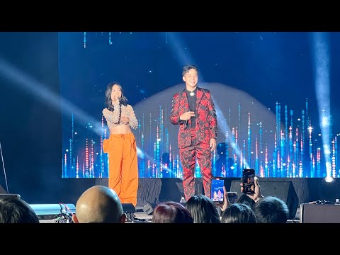 Short clip of Win Vang & Huab Vwj performing “LEEJ MUAM HMOOB” at Hmong Nouveau 2022