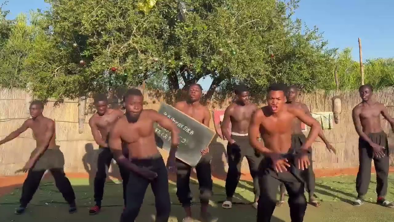 世界からのサプライズ動画｜我らphoenixの代表 結婚おめでとう！末長くお幸せに！