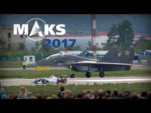 MAKS 2017 - Jet vs Car, MiG-29 Racing - HD 50fps