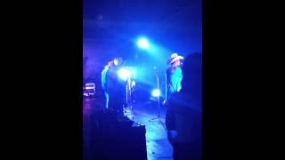 Las Cuatro De La Mañana - Grupo Laberinto