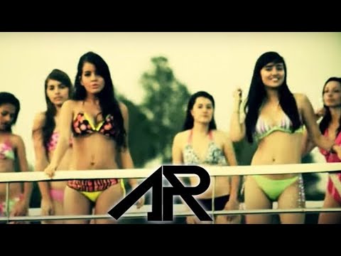 Andy Rivera - En Busca de Ella [Official Video] ®