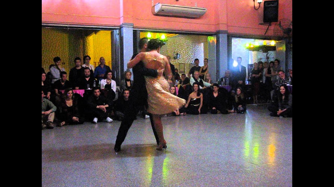 GUILLERMO CERNEAZ y GABY MATALONI en Viva La Pepa Milonga (1/4)