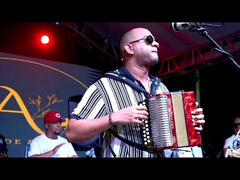 Eury Swing Banda Ideal- Juana Mecho (En Vivo) (Cover)