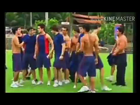 Meninos provocam Diego e Pedro o protege