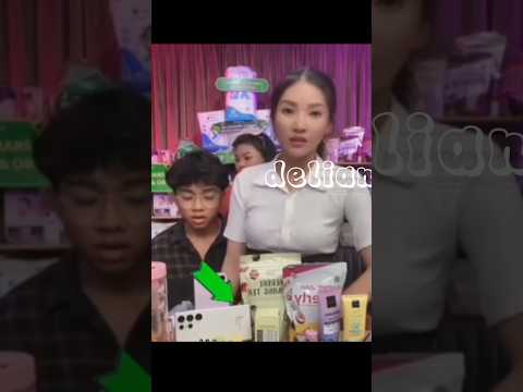 Di luar nalar sarwendah di pangku betrand saat live streaming#viral #breakingnews #shorts