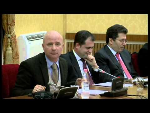 REFORMIM APO DEFORMIM I RADHES PER DREJTESINE