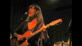 Happy Rhodes live "And Dream Of Sheep" (Kate Bush cover) Tin Angel 11-01-03 1st show